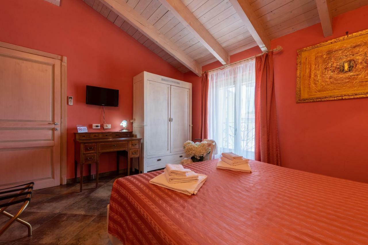 Villa Mery Casale Monferrato Exterior photo